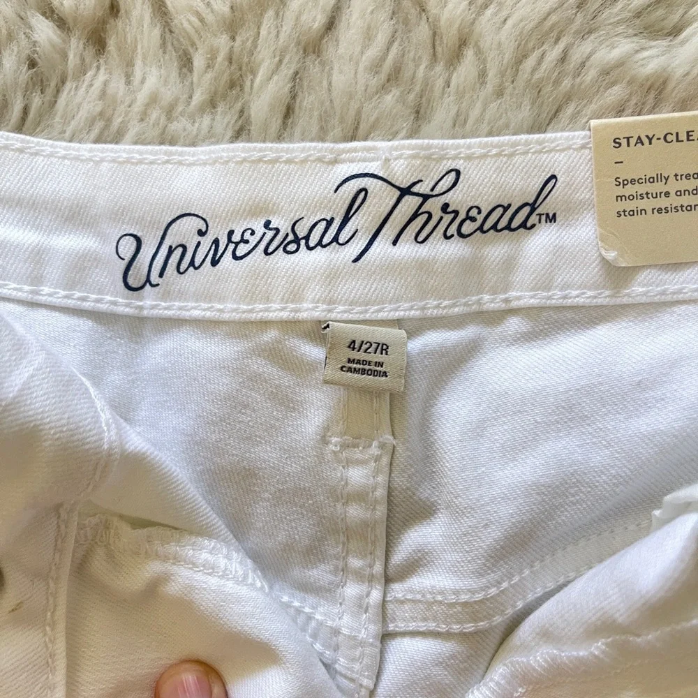 women shorts - Picture 4 of 4